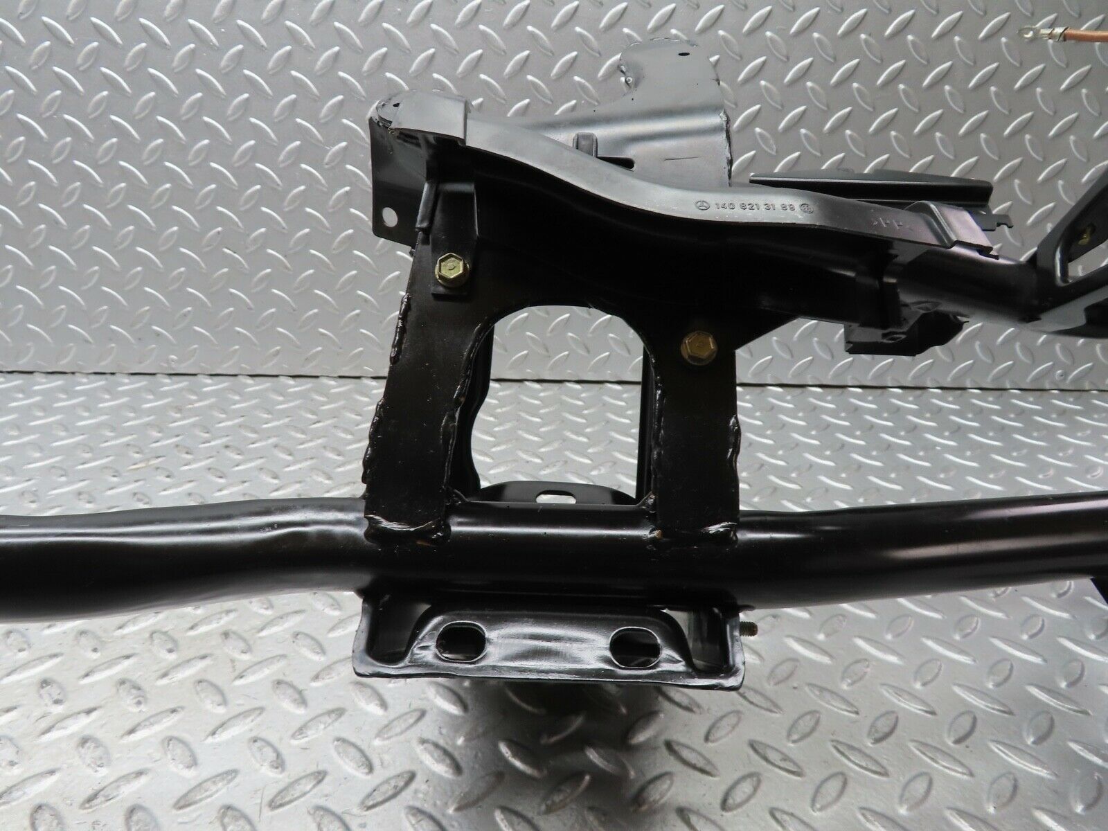 19606 Mercedes-Benz C140 CL420 Coupe Dashboard Bracket