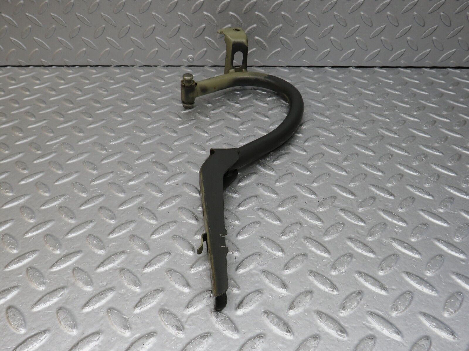 36539 Mercedes-Benz W201 190E 2.0L Boot Lid Trunk Hinge Right Side