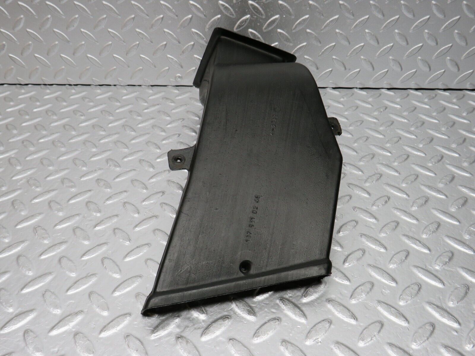 0692 Mercedes-Benz C107 350SLC Coupe Heating Air Duct Right Side 1078310246