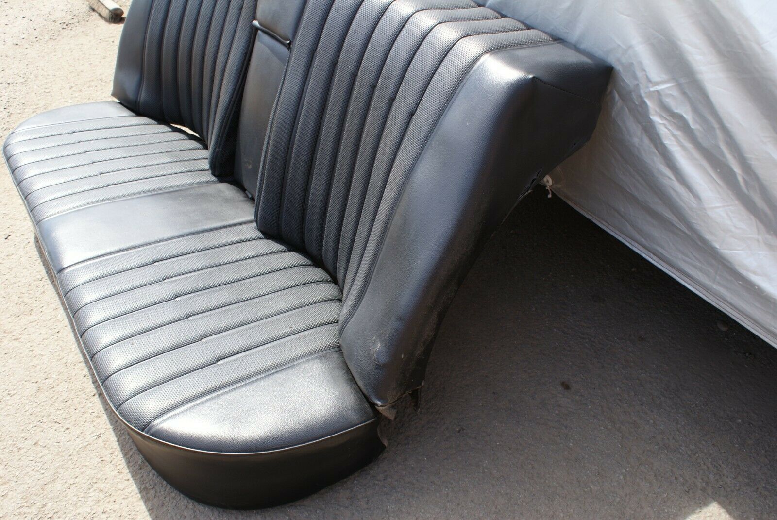 3172 Mercedes-Benz W115 220D Rear Seat Black Faux Leather