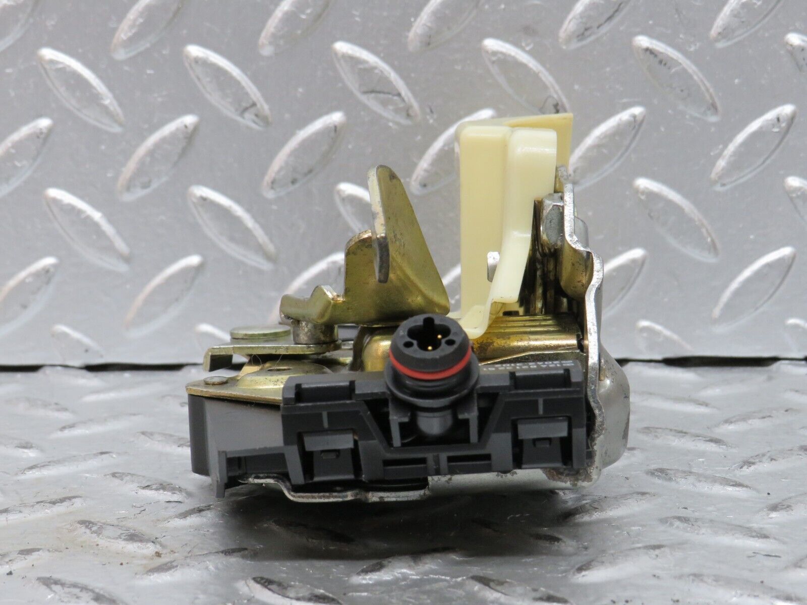 27670 Mercedes-Benz S124 300TE Wagon Rear Right Door Lock Mechanism 1248213251