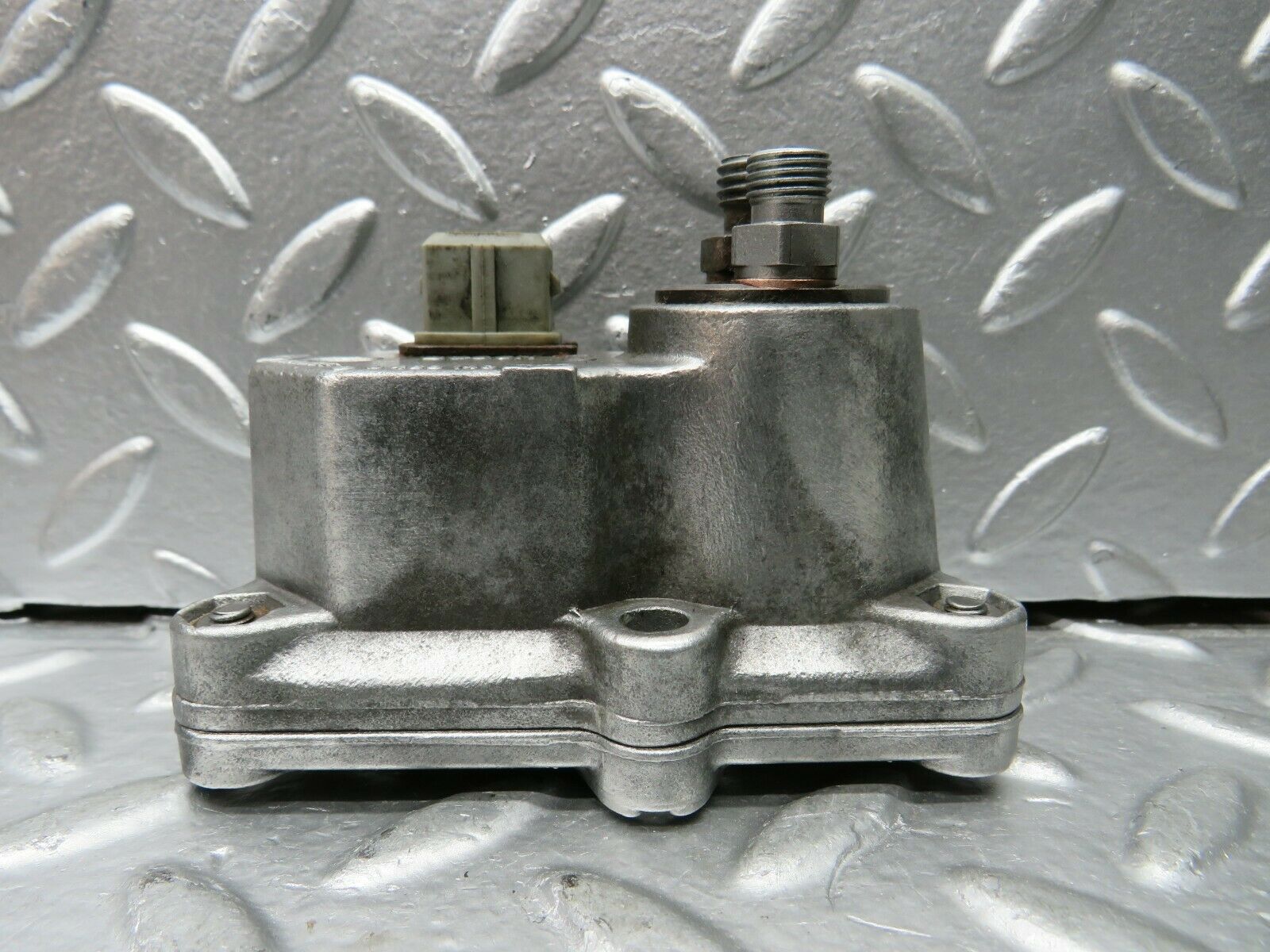 23090 Mercedes-Benz C123 230CE Coupe Warm Up Regulator Bosch 0438140065