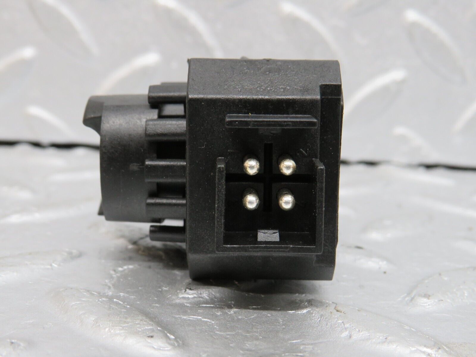 39631 Mercedes-Benz R129 320SL Coupe Kick Down Switch 0025452214