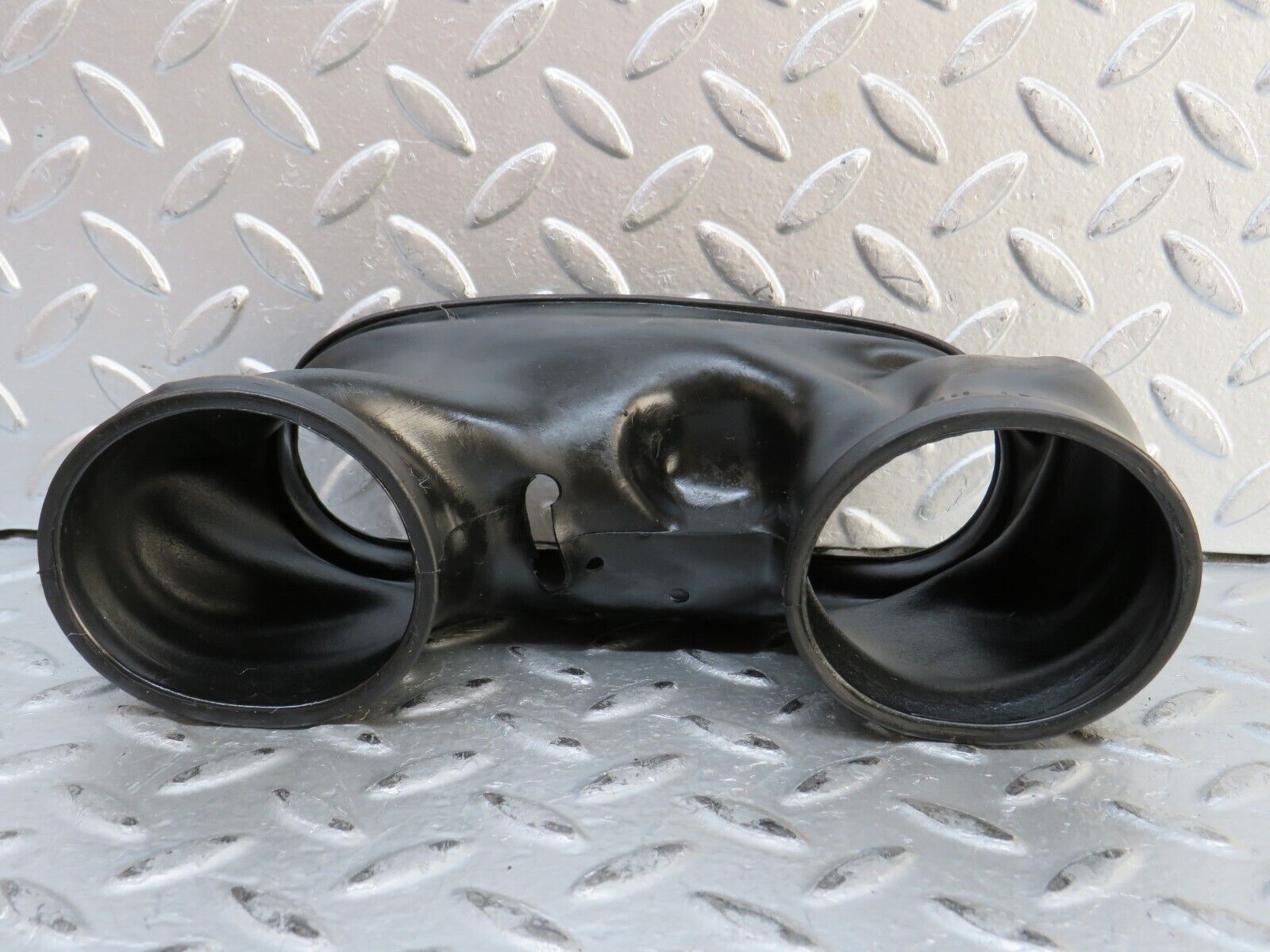 28264 Mercedes-Benz S123 240D Wagon Air Duct Rubber Hose 1238320988