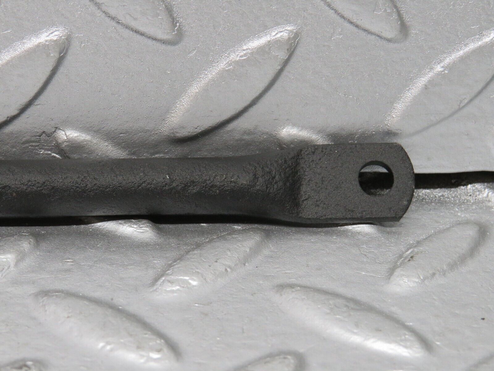 40515 Mercedes-Benz W110 230 Air Intake Manifold Support Bracket