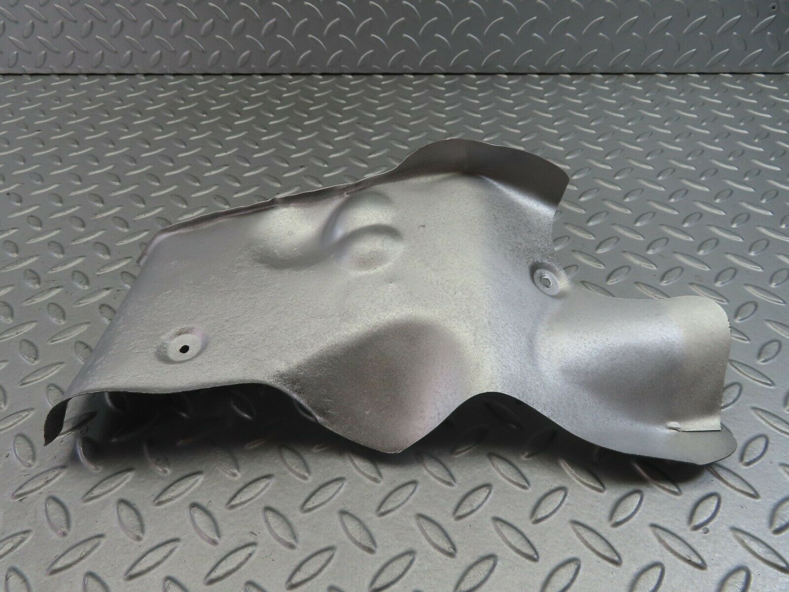 7675 Mercedes-Benz S123 230TE Wagon Exhaust Heat Shield