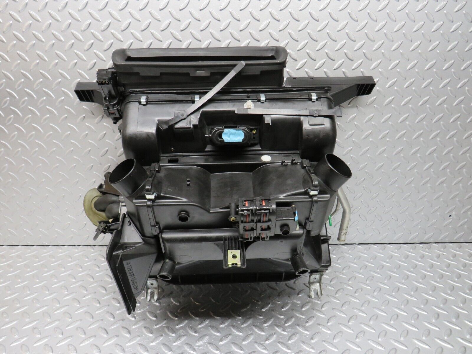 39549 Mercedes-Benz R129 320SL Coupe Heater Blower Box Housing 1298303362