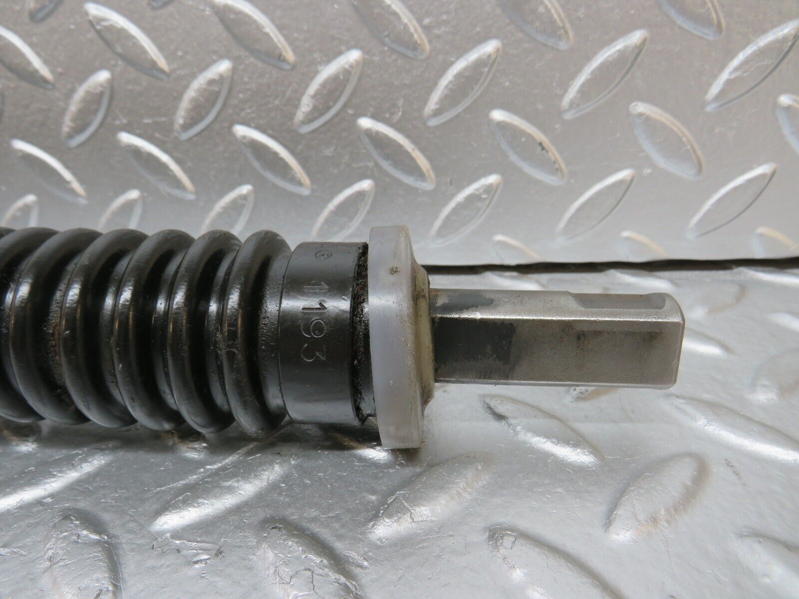 31430 Mercedes-Benz S124 220TE Wagon Steering Column