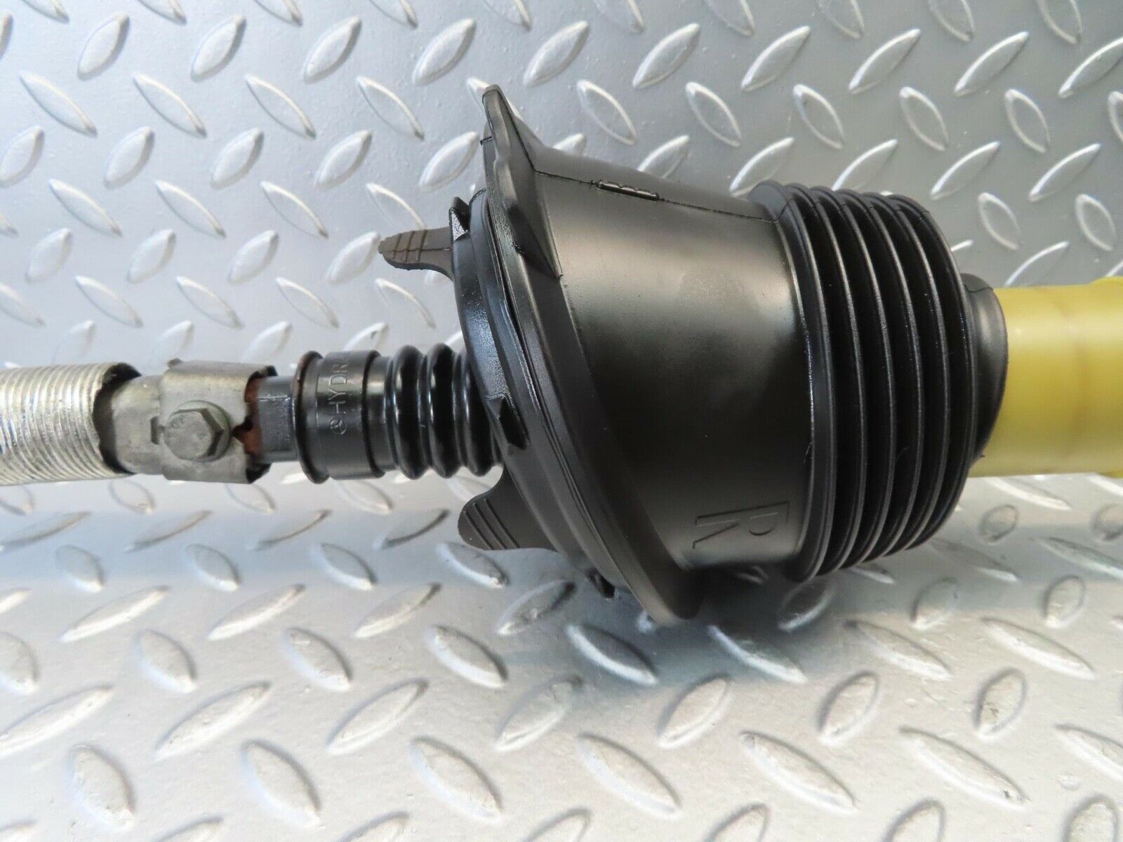 11273 Mercedes-Benz W221 S320 Steering Column 2214601716