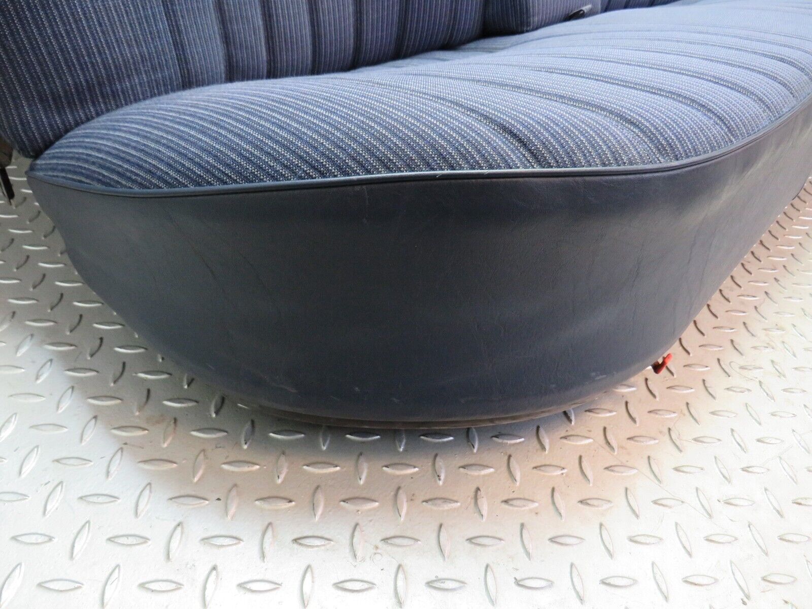 26968 Mercedes-Benz W123 240D Rear Seat Blue