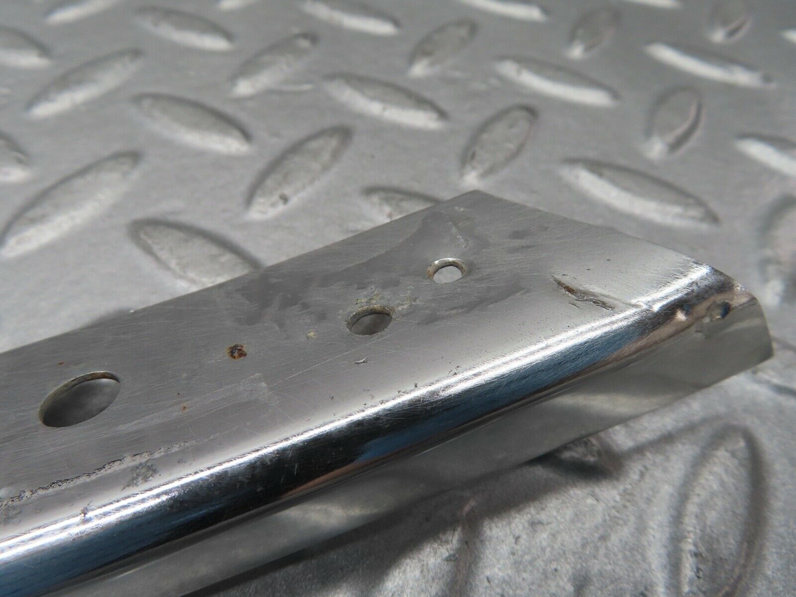 16760 Mercedes-Benz C107 380SLC Roof Chrome Moulding Trim Left Side