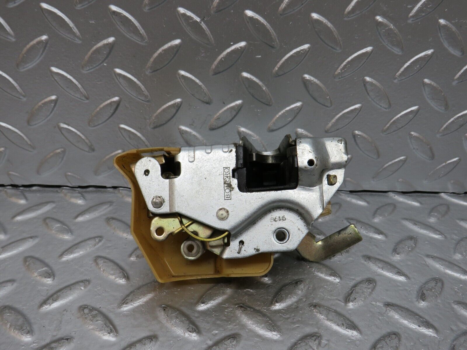 29352 Mercedes-Benz W124 230E Rear Right Door Lock Mechanism