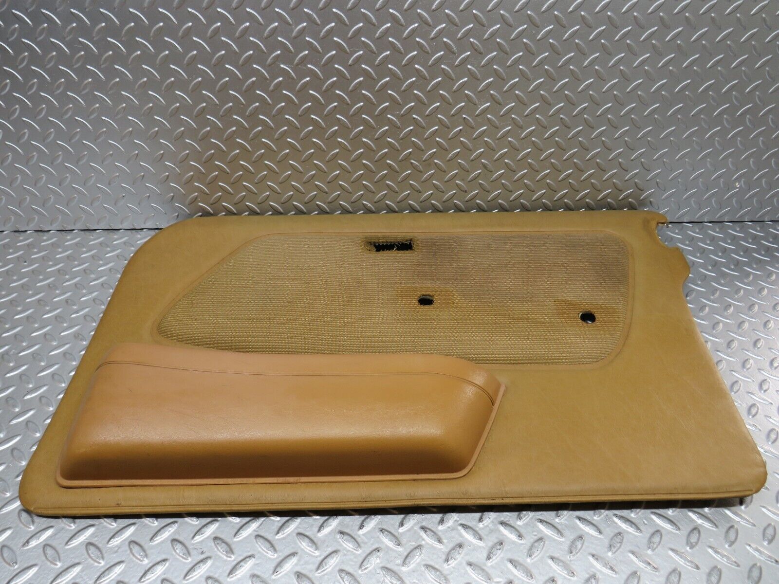 28550 Mercedes-Benz W123 230E Front Right Door Card Beige