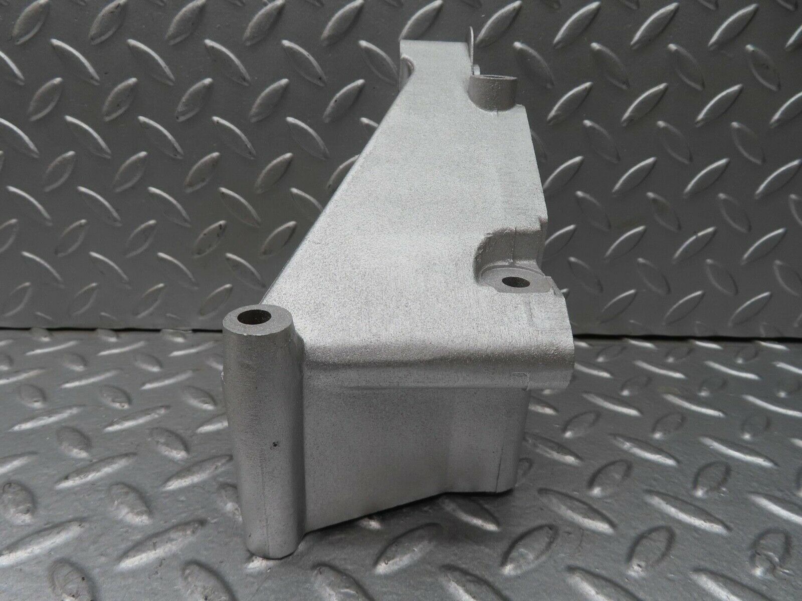 13566 Mercedes-Benz W123 200 Power Steering Pump Bracket 1234660041