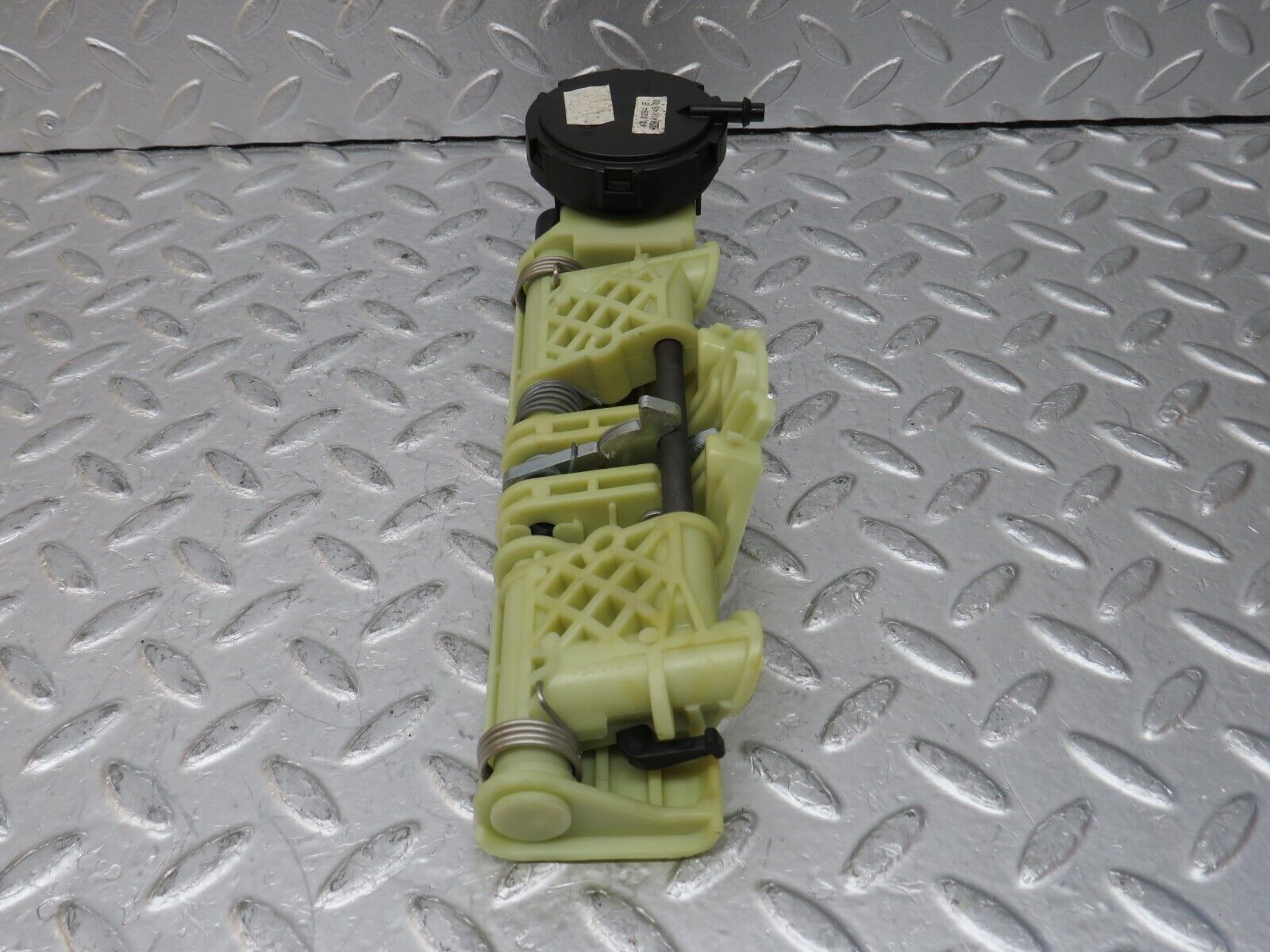 34911 Mercedes-Benz W210 320E Rear Headrest Folding Mechanism 400294B