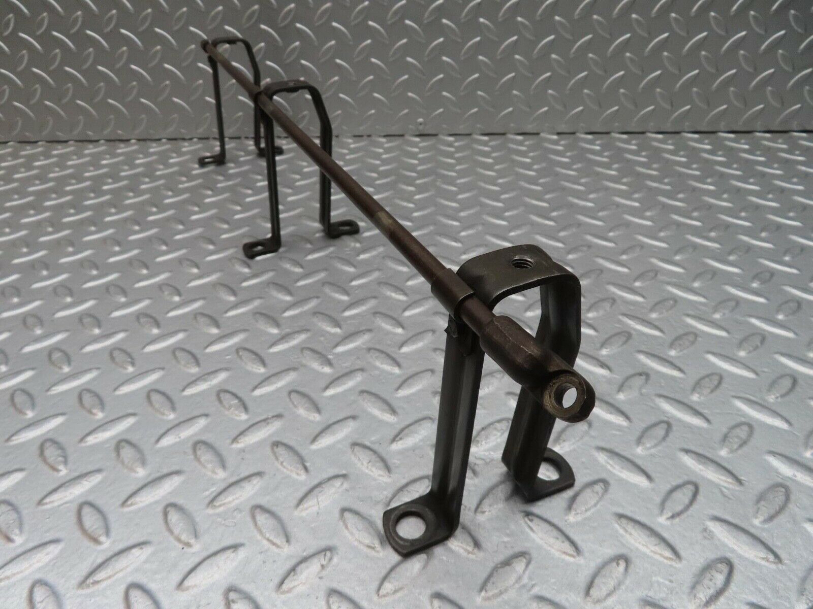 12918 Mercedes-Benz W111 220SE Camshaft Oil Tube With Rocker Cover Supports