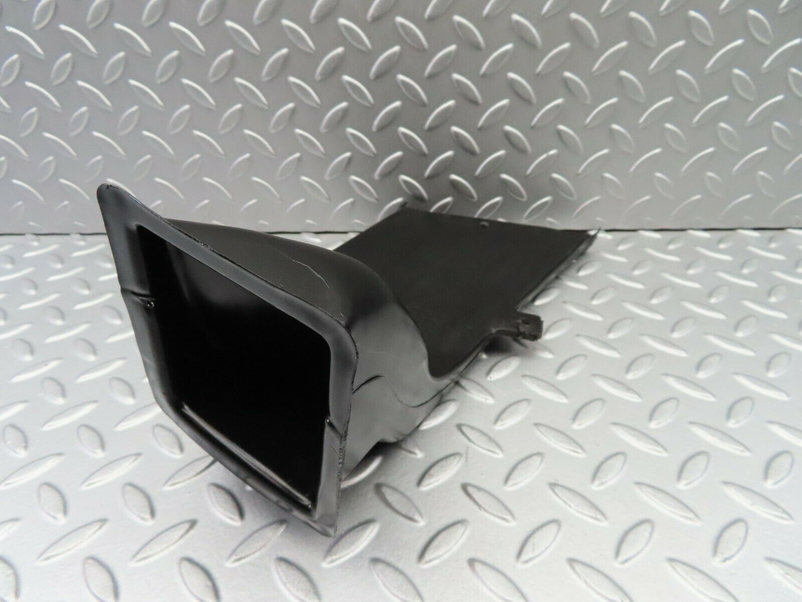 6973 Mercedes-Benz C107 350SLC Coupe Floor Ventillation Duct Left 1078310146