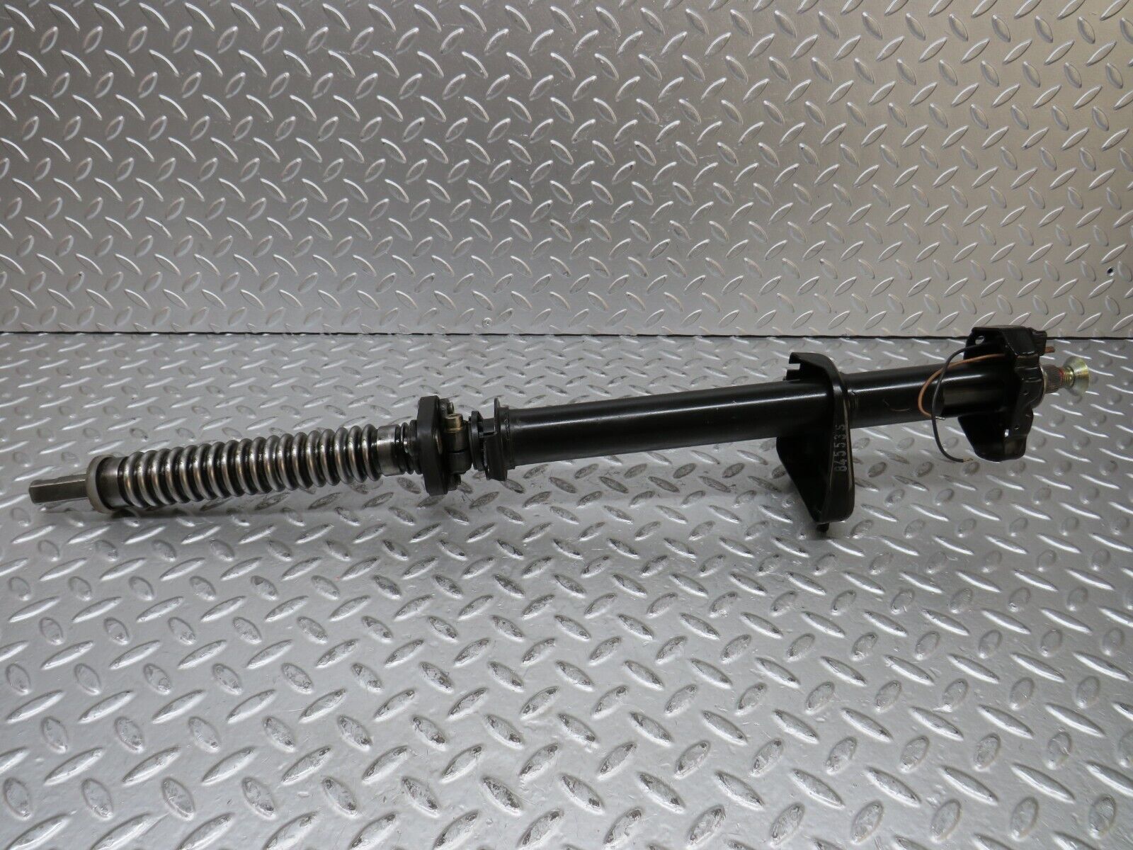 28474 Mercedes-Benz S123 240D Wagon Steering Column