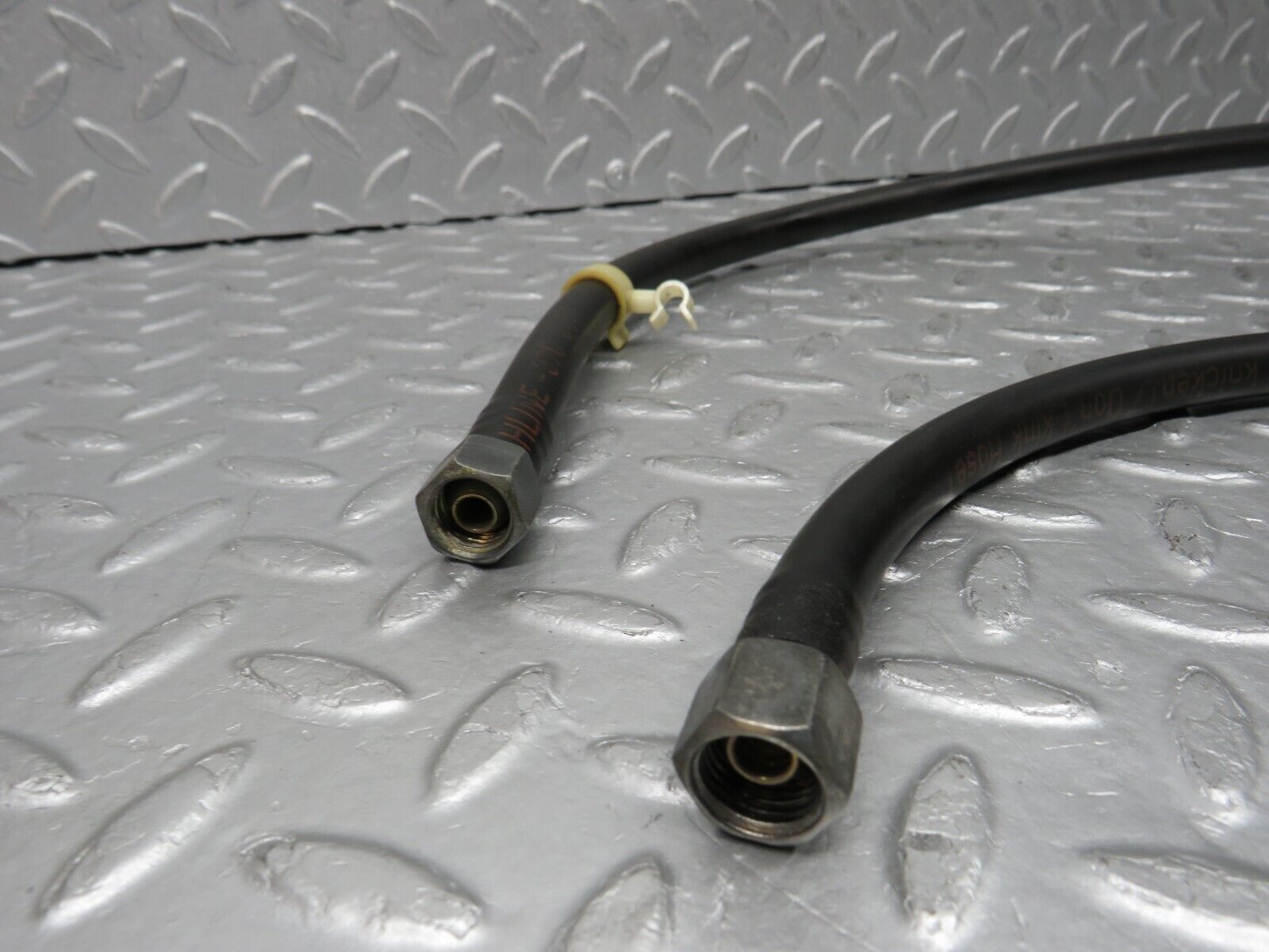 38648 Mercedes-Benz R129 280SL Coupe Fuel Pipe Line