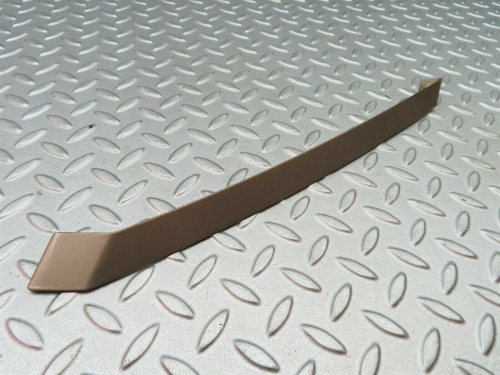 5577 Mercedes-Benz W124 230E C Pillar Exterior Trim Right Side