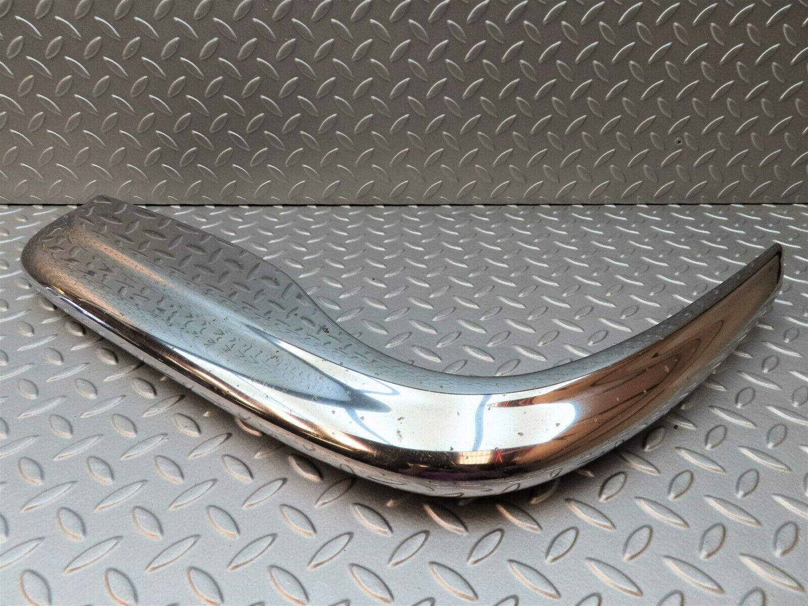 3472 Mercedes-Benz W108 280SE Front Left Upper Bumper Chrome