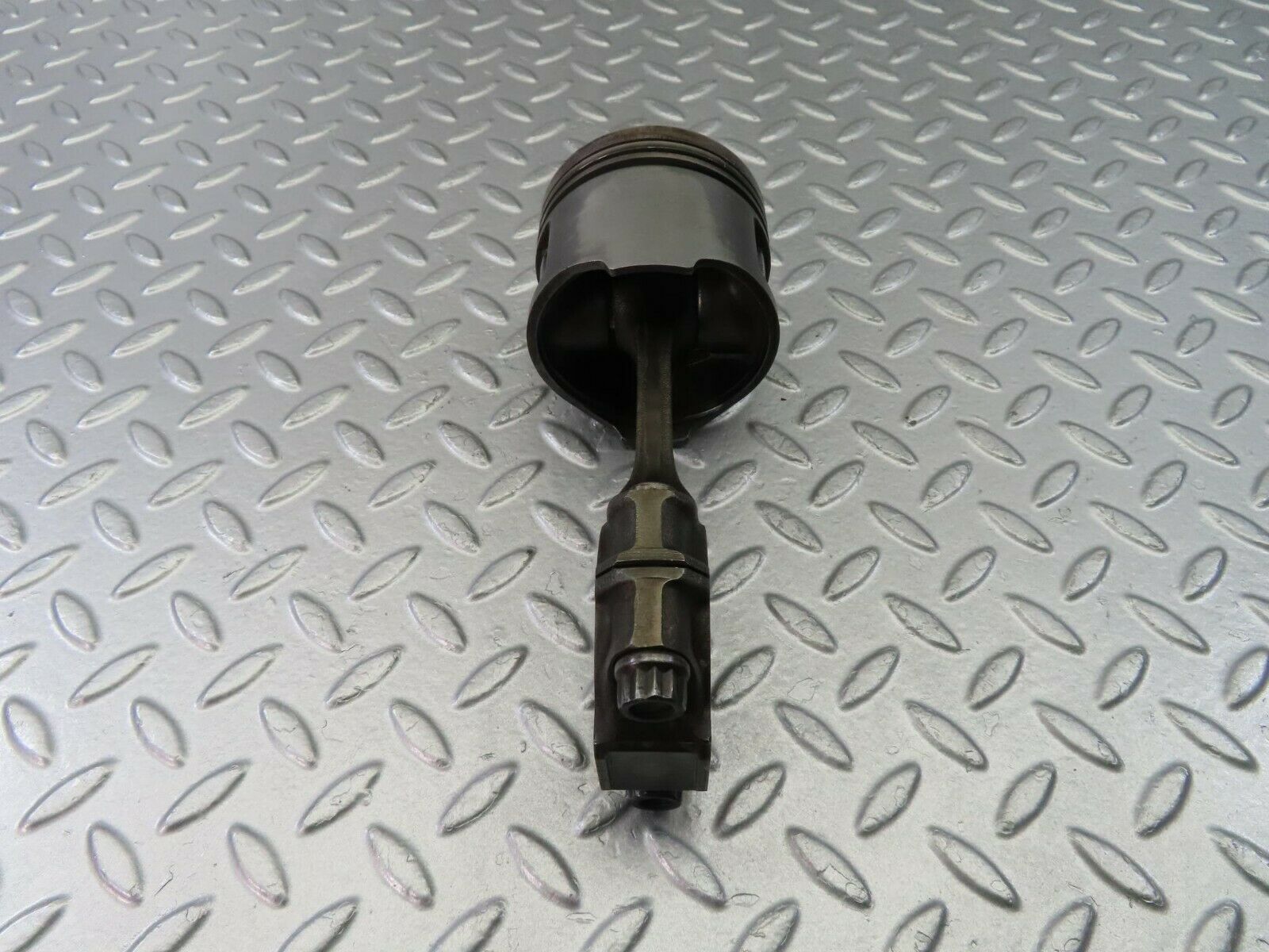 9887 Mercedes-Benz C123 280CE Coupe Piston With Connecting Rod 86.976 mm