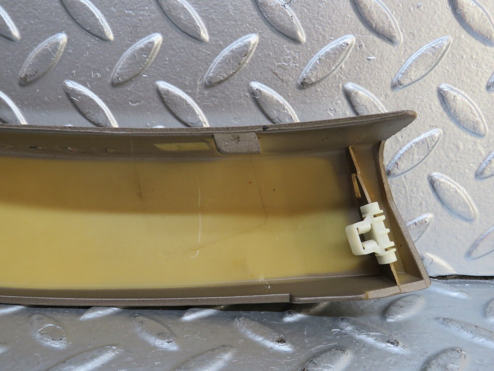 29440 Mercedes-Benz W124 230E Rear Right Fender Wing Lower Moulding Trim 1246902040