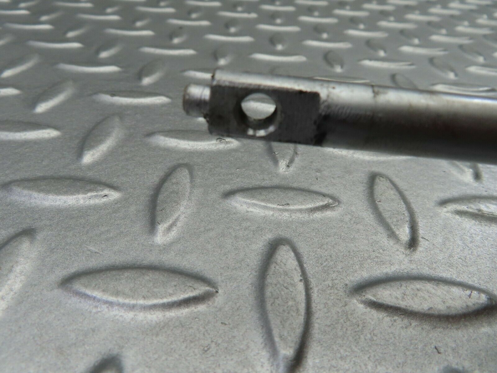 5966 Mercedes-Benz W123 200 Handbrake Regulator