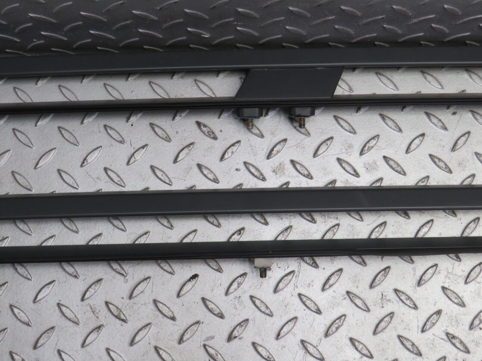 32584 Mercedes-Benz S124 300TE Wagon Roof Rack Rails Pair