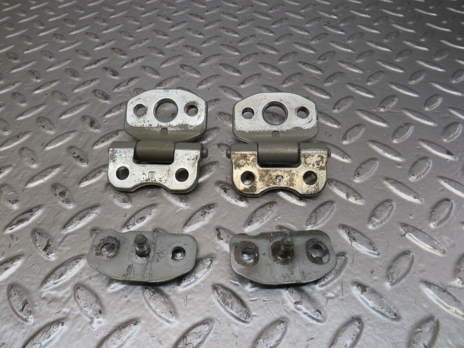 24871 Mercedes-Benz W140 S320 Right Door Hinges Pair