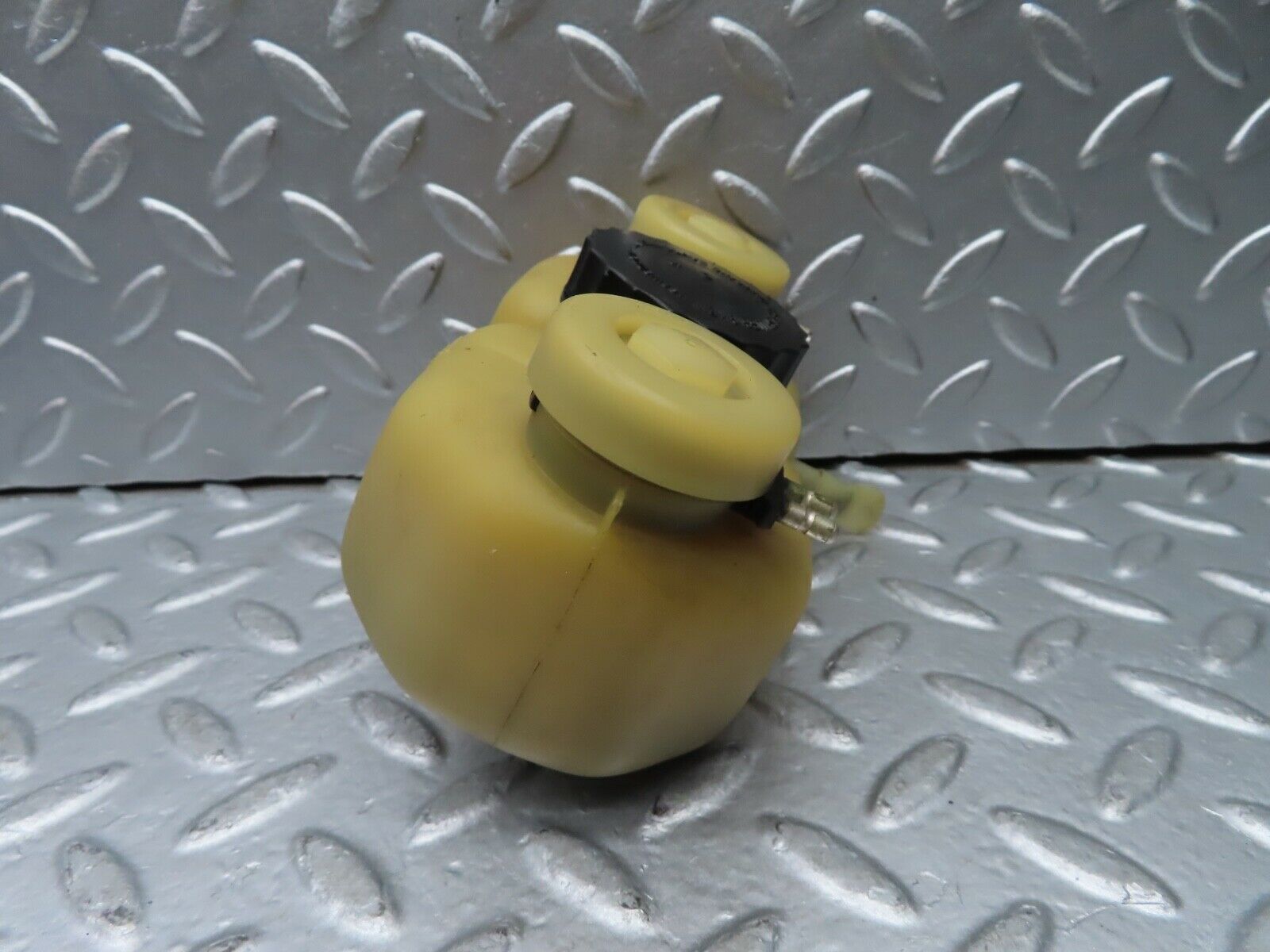 20813 Mercedes-Benz W114 250CE Coupe Brake Fluid Reservoir Tank Ate