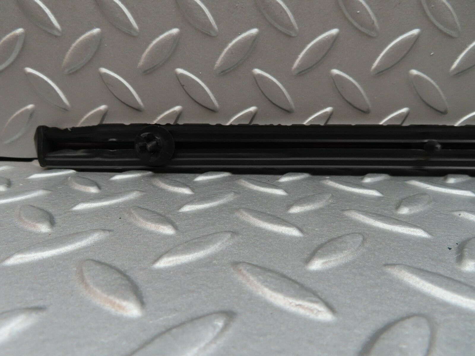 3694 Mercedes-Benz S123 200T Wagon Centre Door Chrome Trim Front Left