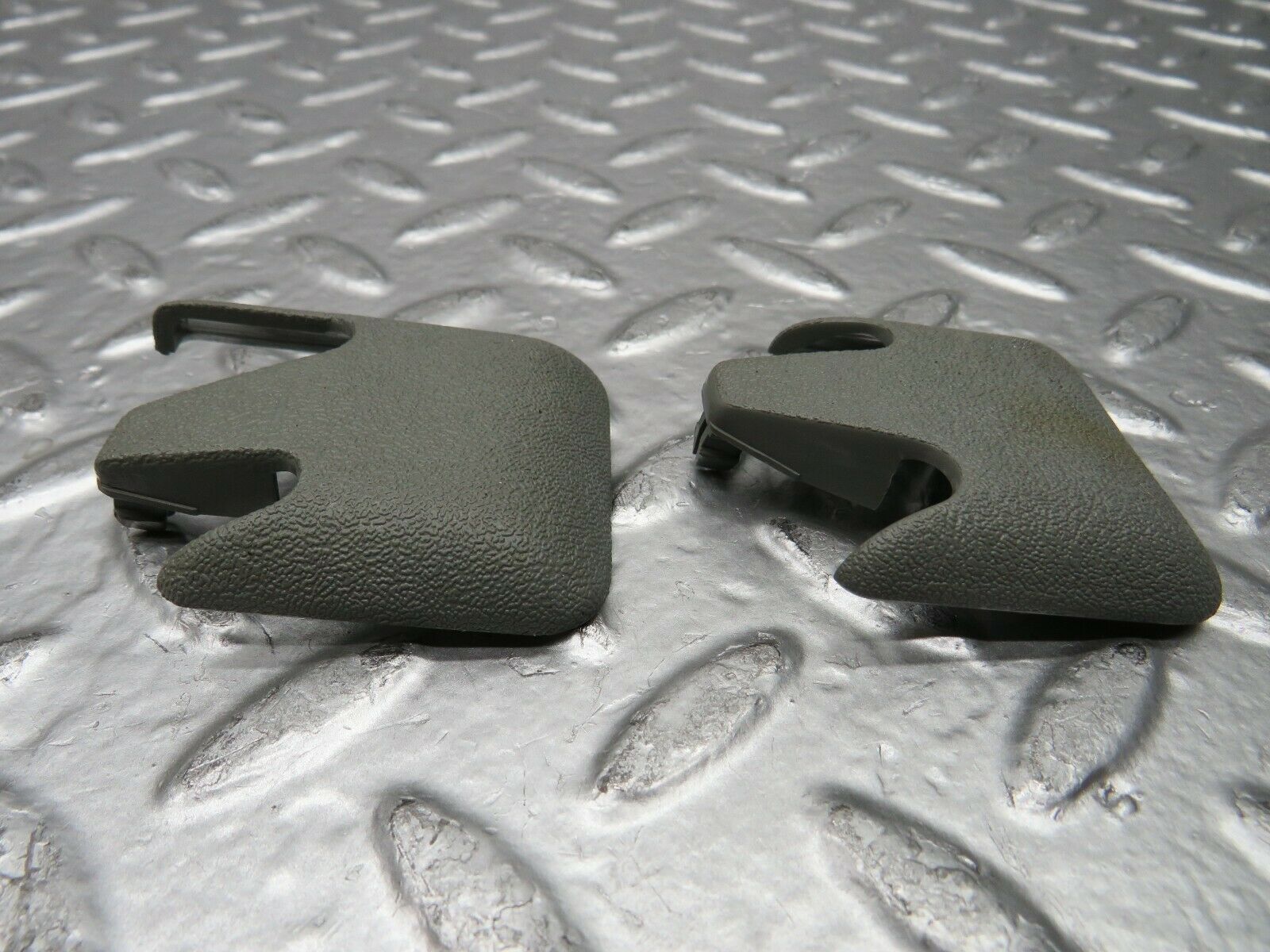 22594 Mercedes-Benz C124 E220 Front Seat Rail Trim Cover 1246842118 1246842218