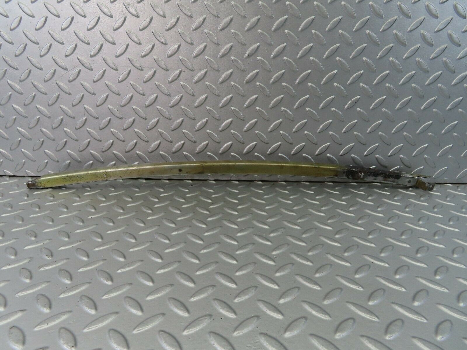 7283 Mercedes-Benz W116 450SE Front Right Window Channel