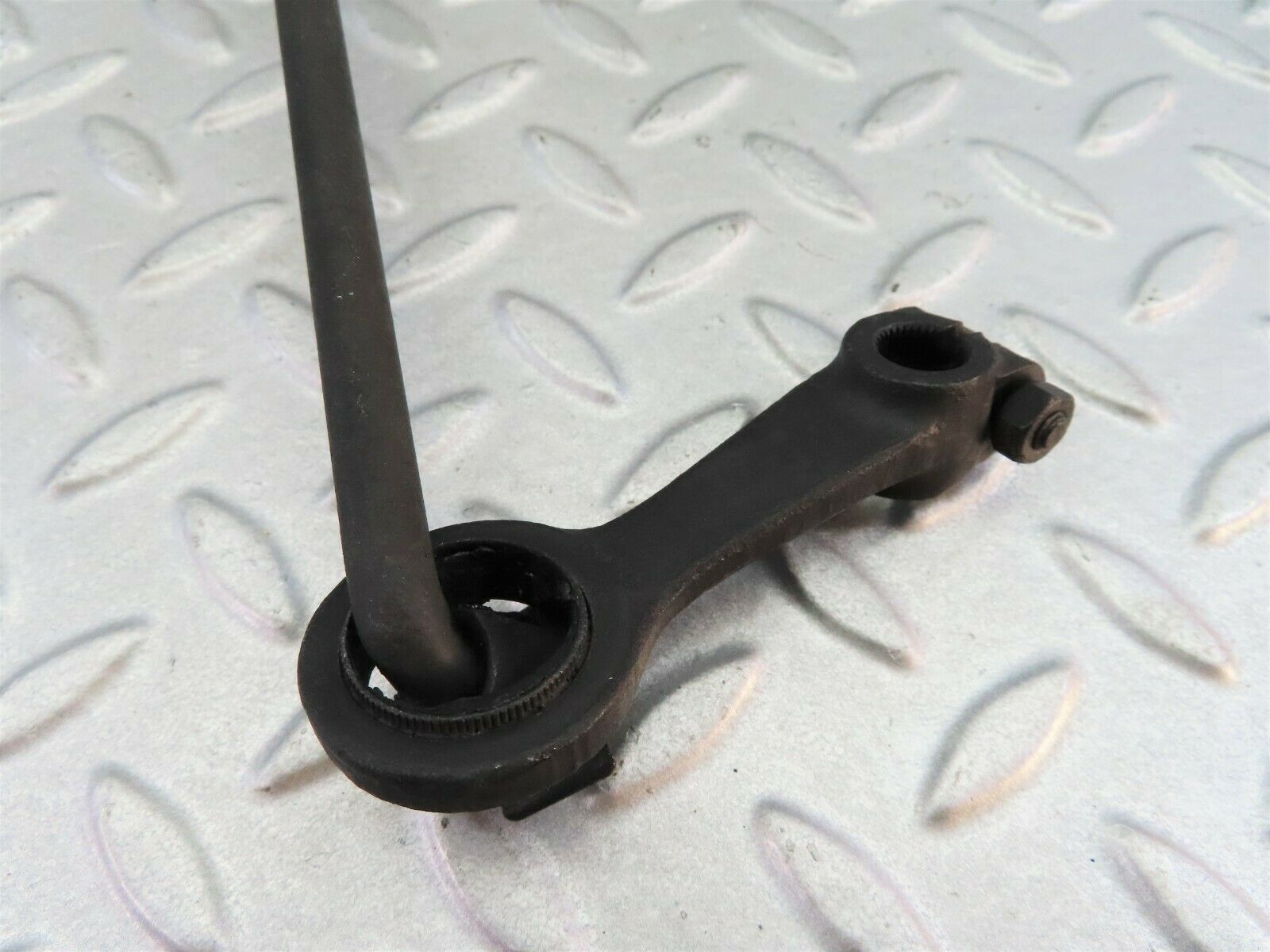 7999 Mercedes-Benz W115 220D Manual Gear Shift Linkage 1-2