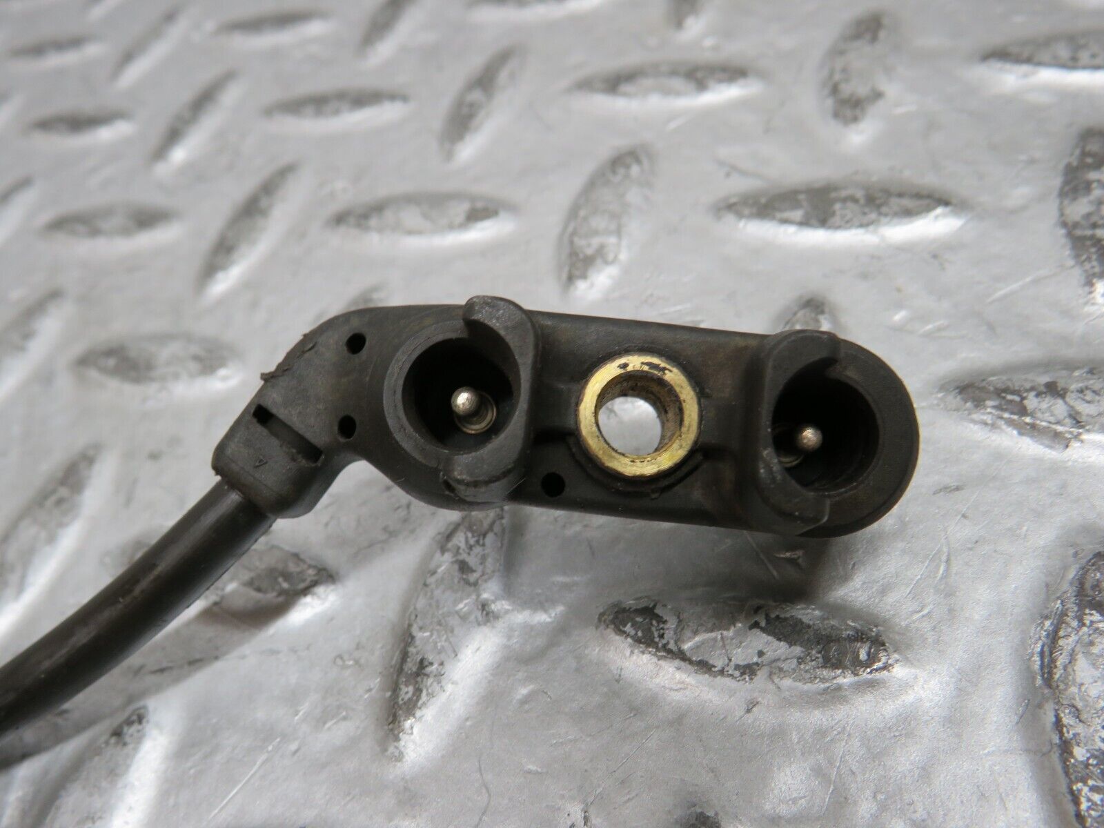 29147 Mercedes-Benz C124 320CE Brake Pad Sensor Wire Right 1245435826 01954553