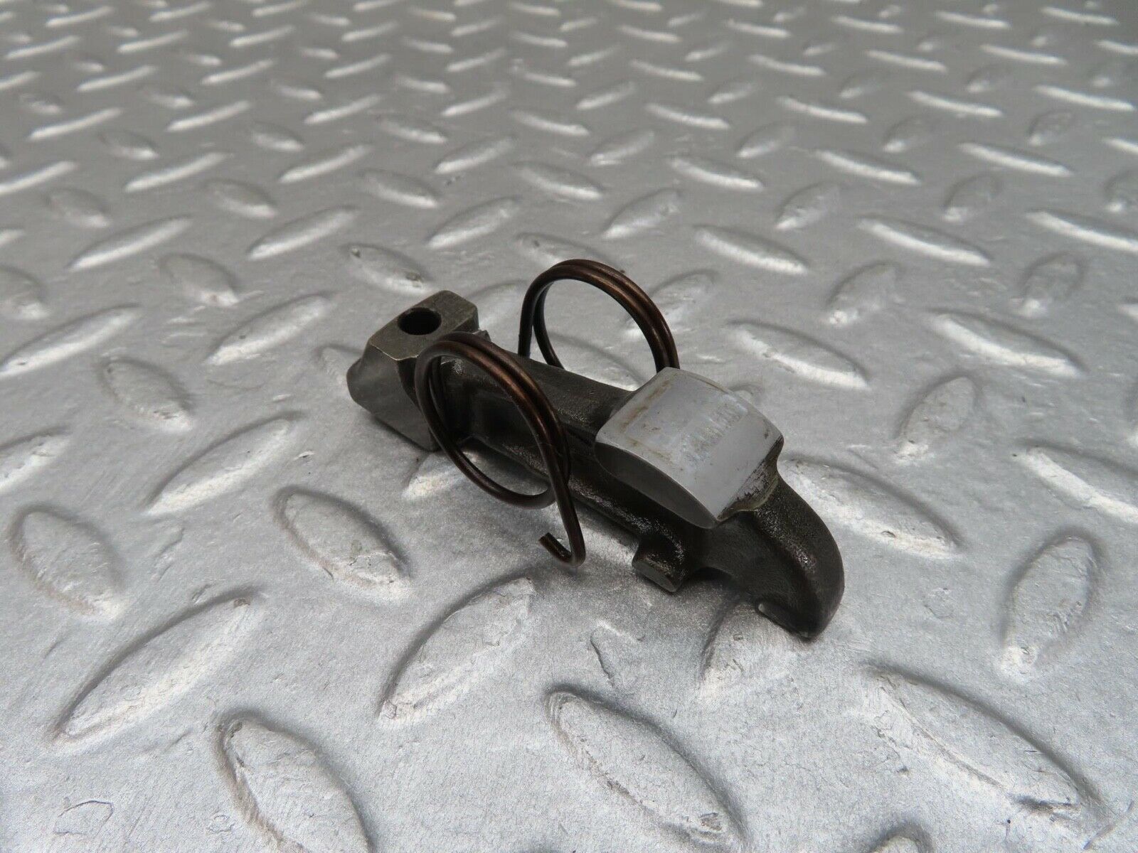 12869 Mercedes-Benz W111 220SE Valve Rocker Arm With Retaining Spring