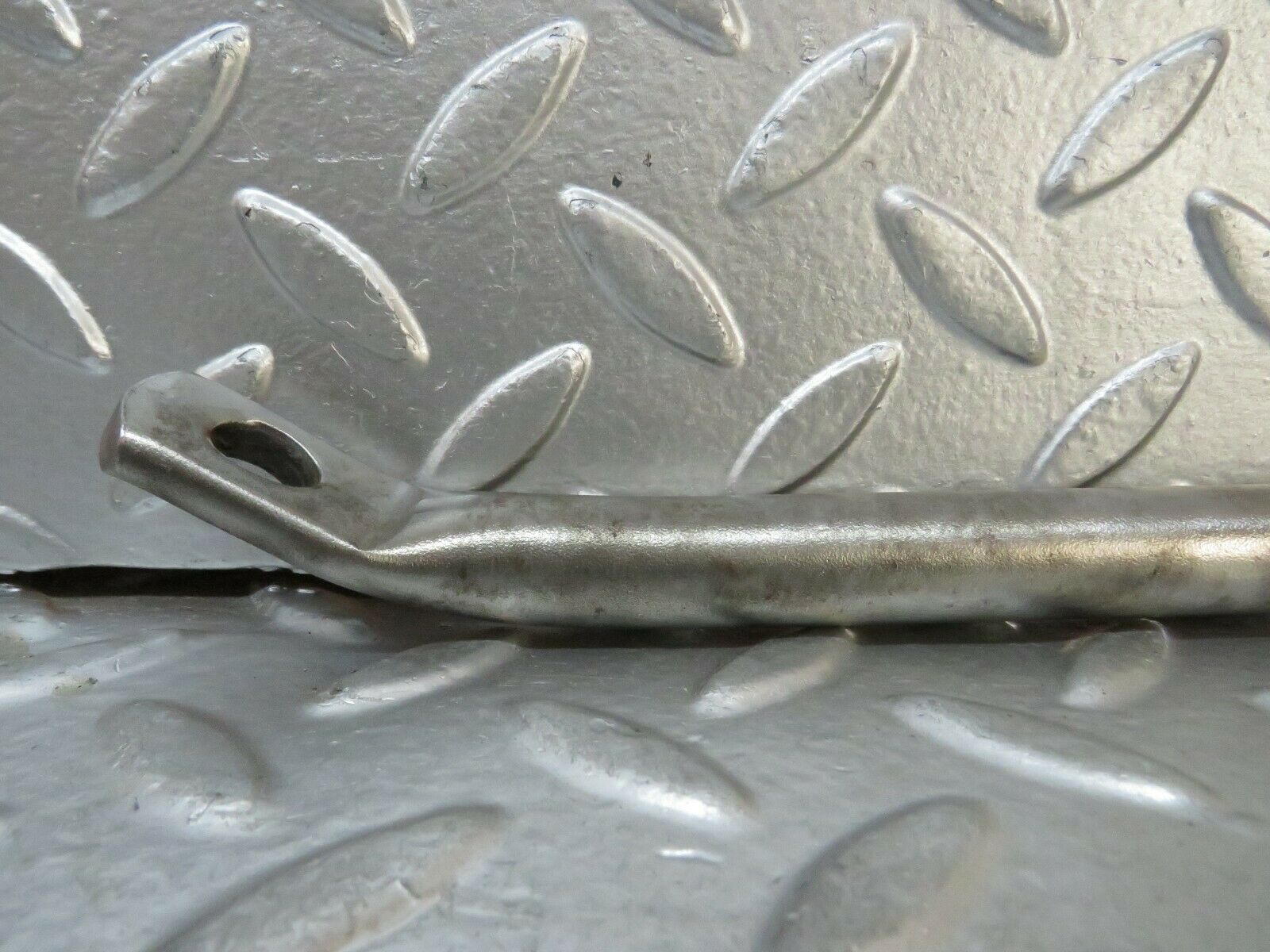 23870 Mercedes-Benz W114 280E Power Steering Holder Bracket