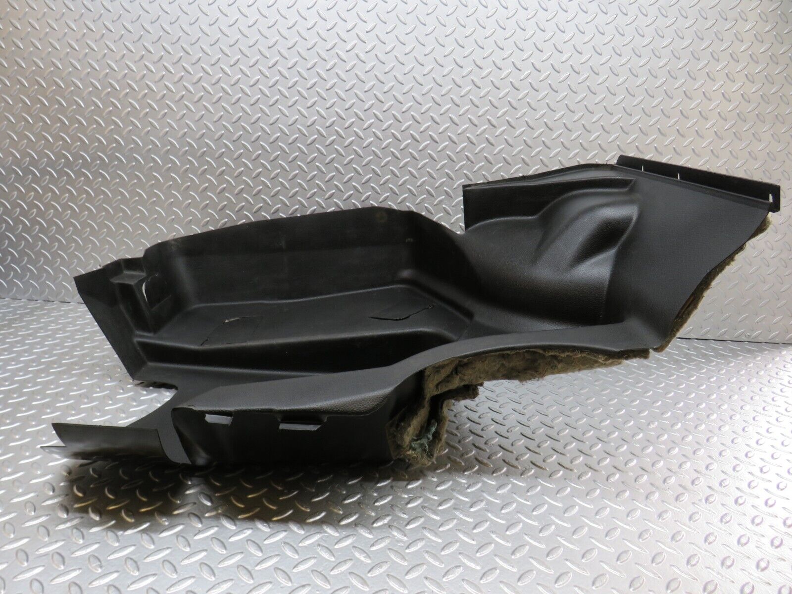 34034 Mercedes-Benz W124 260E Trunk Cover Panel Right 1246900830