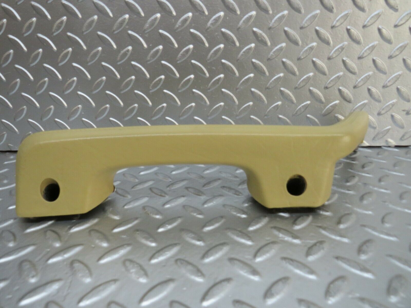 23935 Mercedes-Benz W123 280E Rear Left Interior Door Handle Beige 1239701701