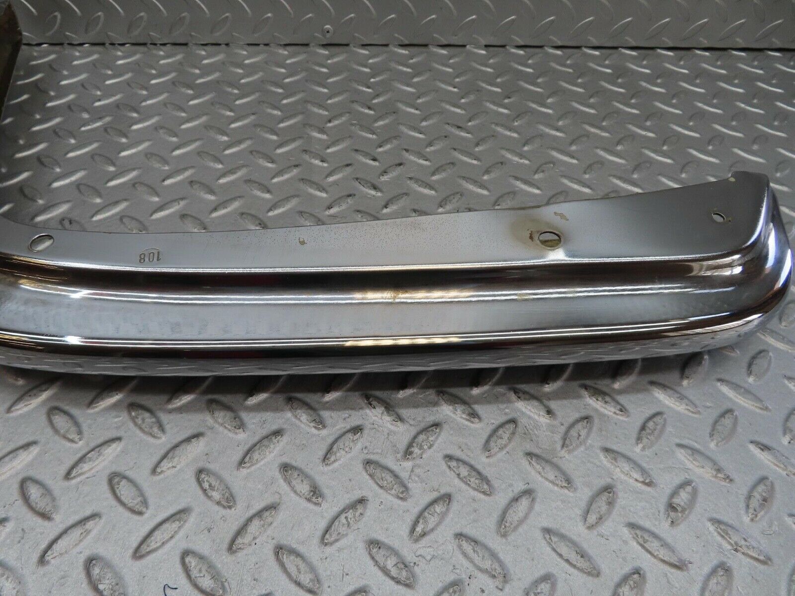 12600 Mercedes-Benz W108 280SE 3.5 Front Left Upper Bumper Corner