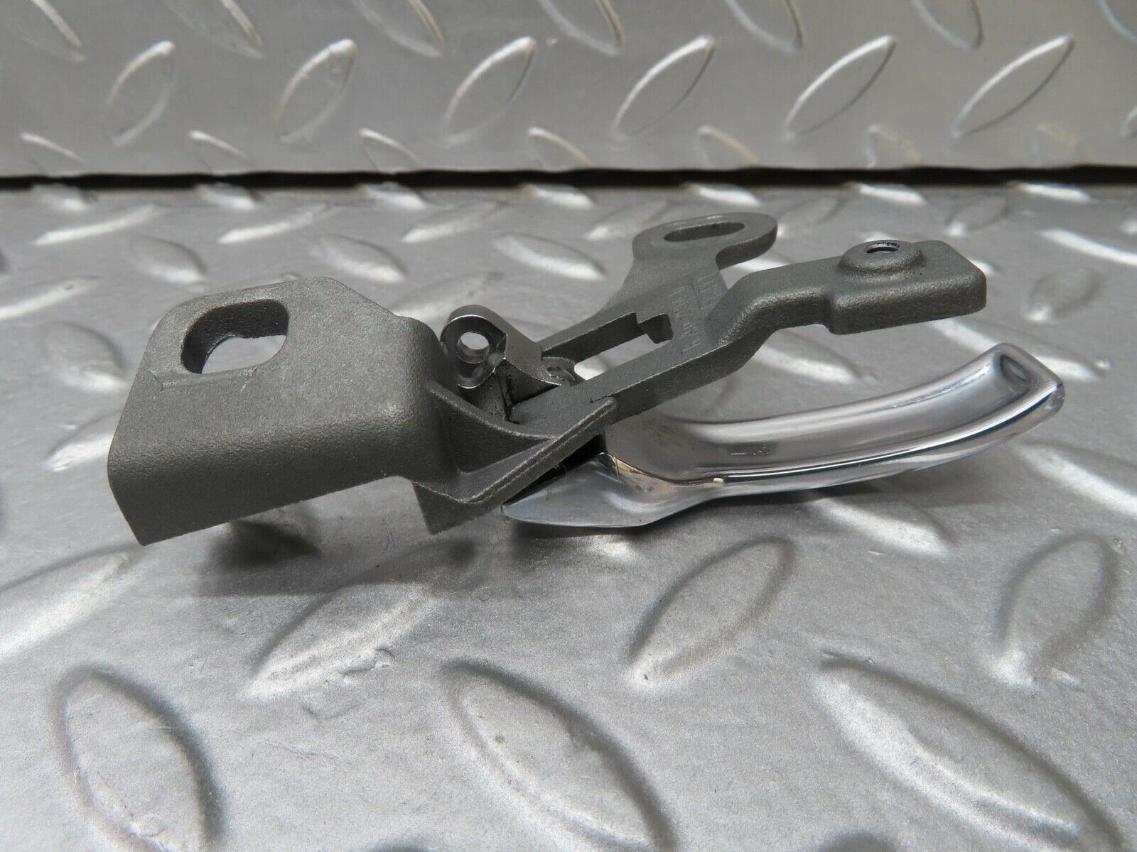 7041 Mercedes-Benz W123 230E Left Interior Door Handle1237600161