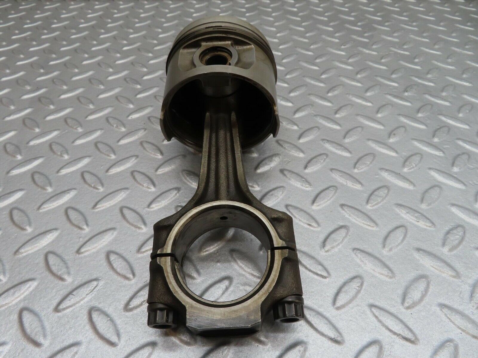 15984 Mercedes-Benz W123 280E Piston With Connecting Rod 85.975 mm