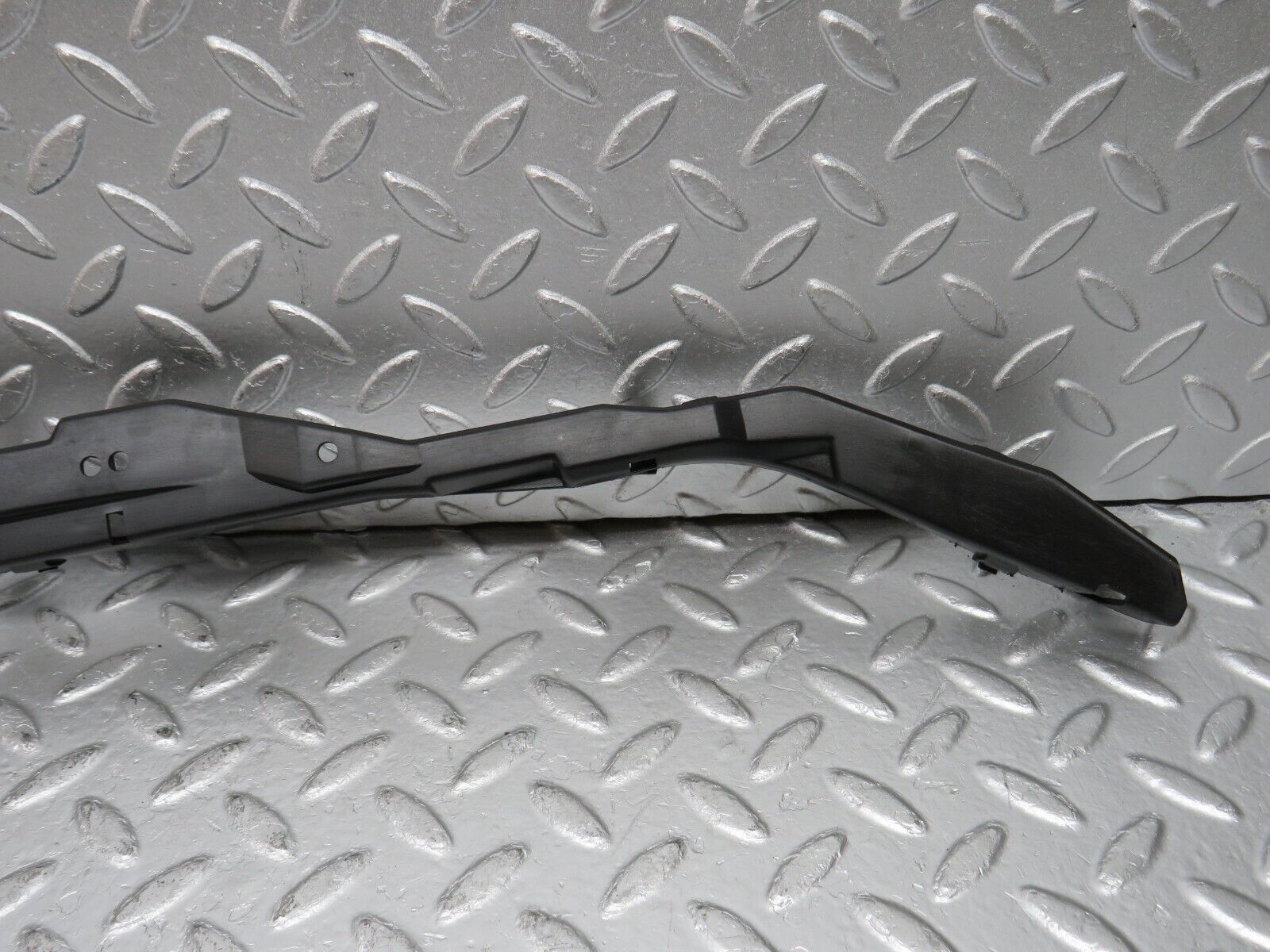 33298 Mercedes-Benz W202 C180 Front Panel Plastic Cover Trim 2026280407