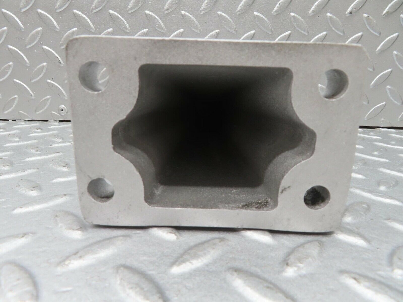 13154 Mercedes-Benz W111 220S Engine Mount Bracket Right Side 1802232504