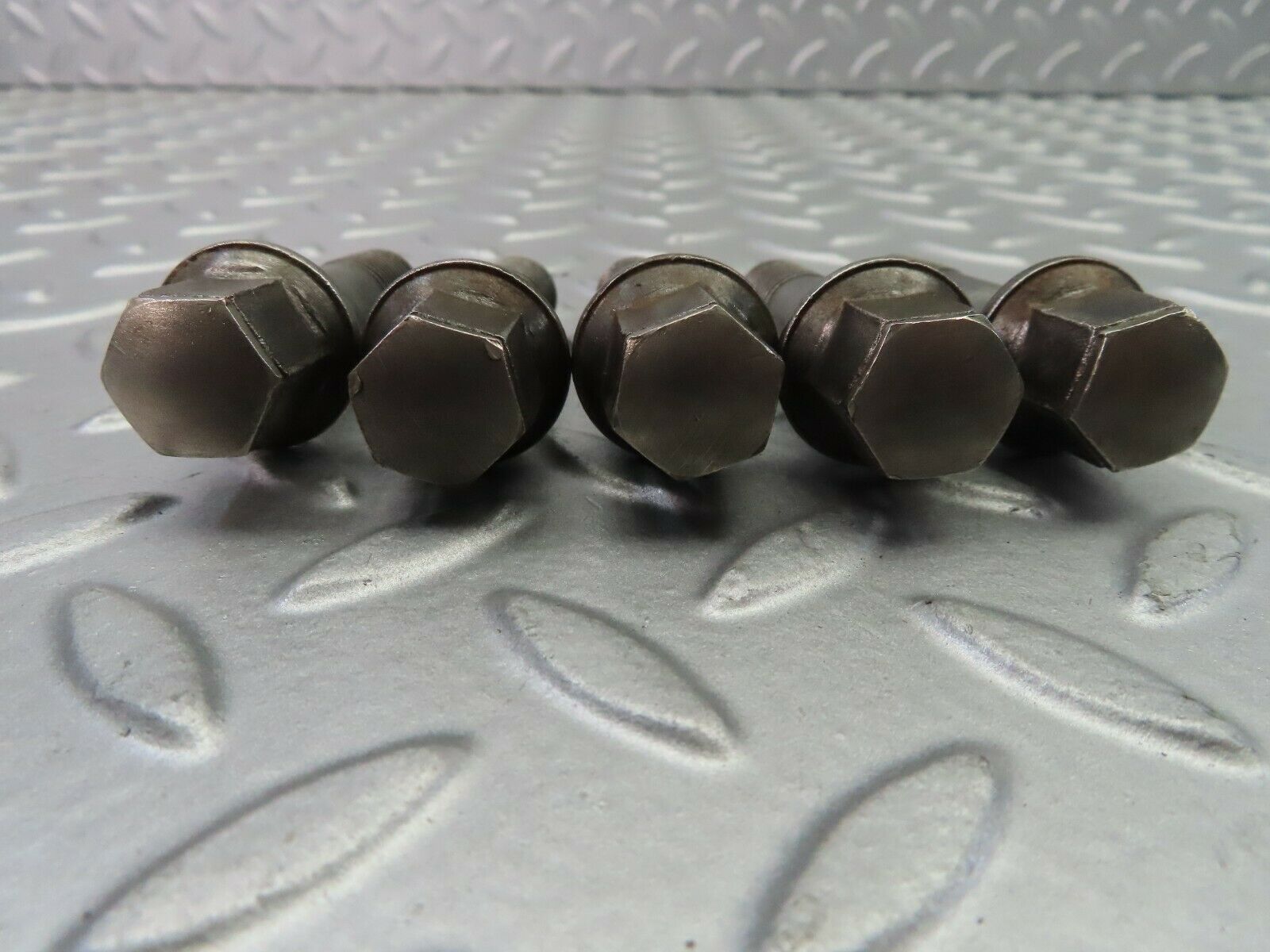 7425 Mercedes-Benz 5x Alloy Wheel Lug Bolt M12x1.5