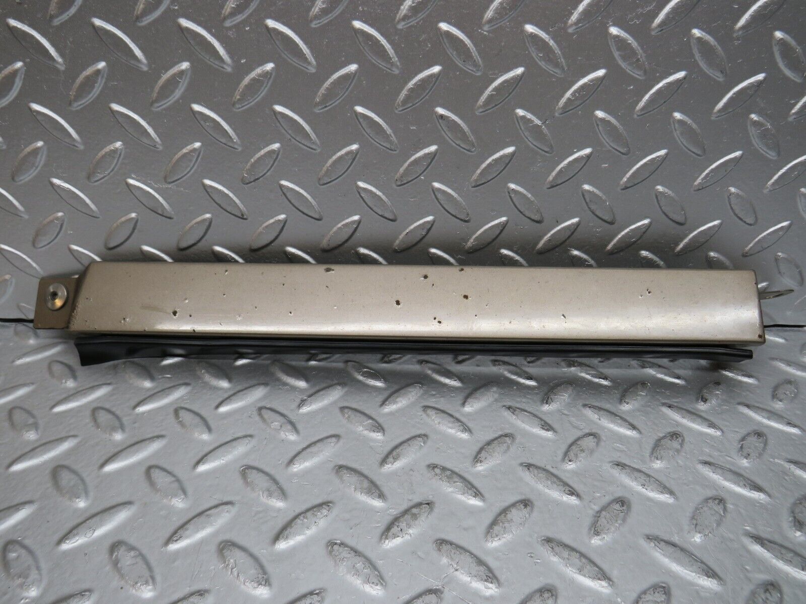 29394 Mercedes-Benz W124 230E Under Headlight Trim Left Side