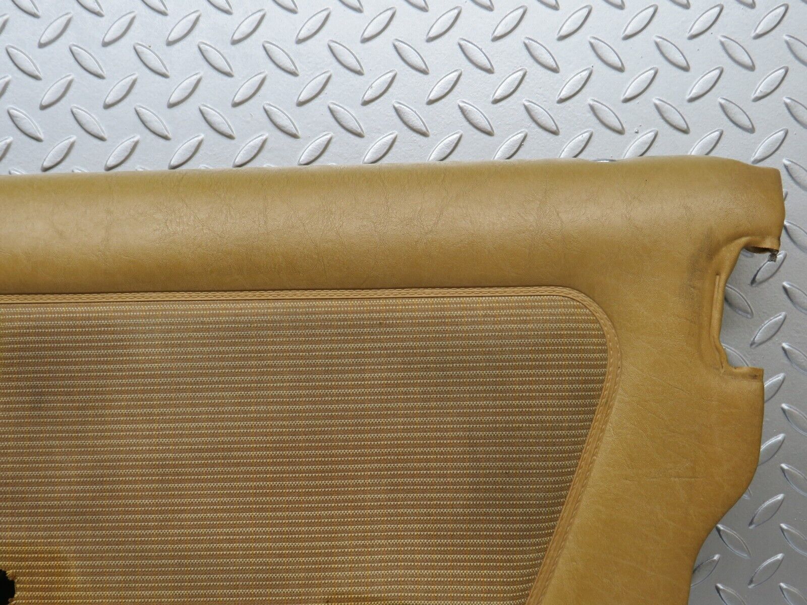 28550 Mercedes-Benz W123 230E Front Right Door Card Beige