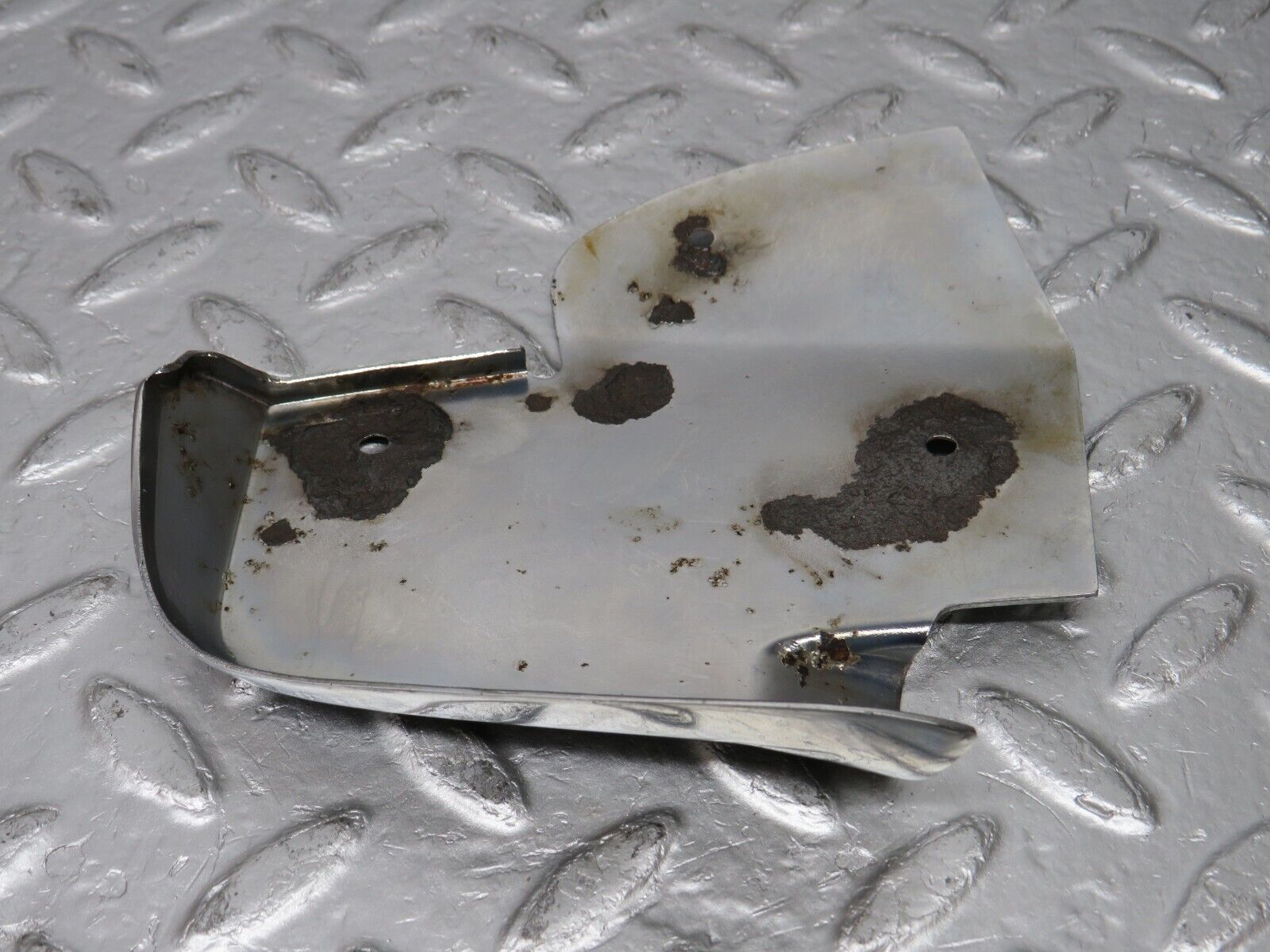 34358 Mercedes-Benz C126 380SEC Coupe Door Chrome Cover Left Side