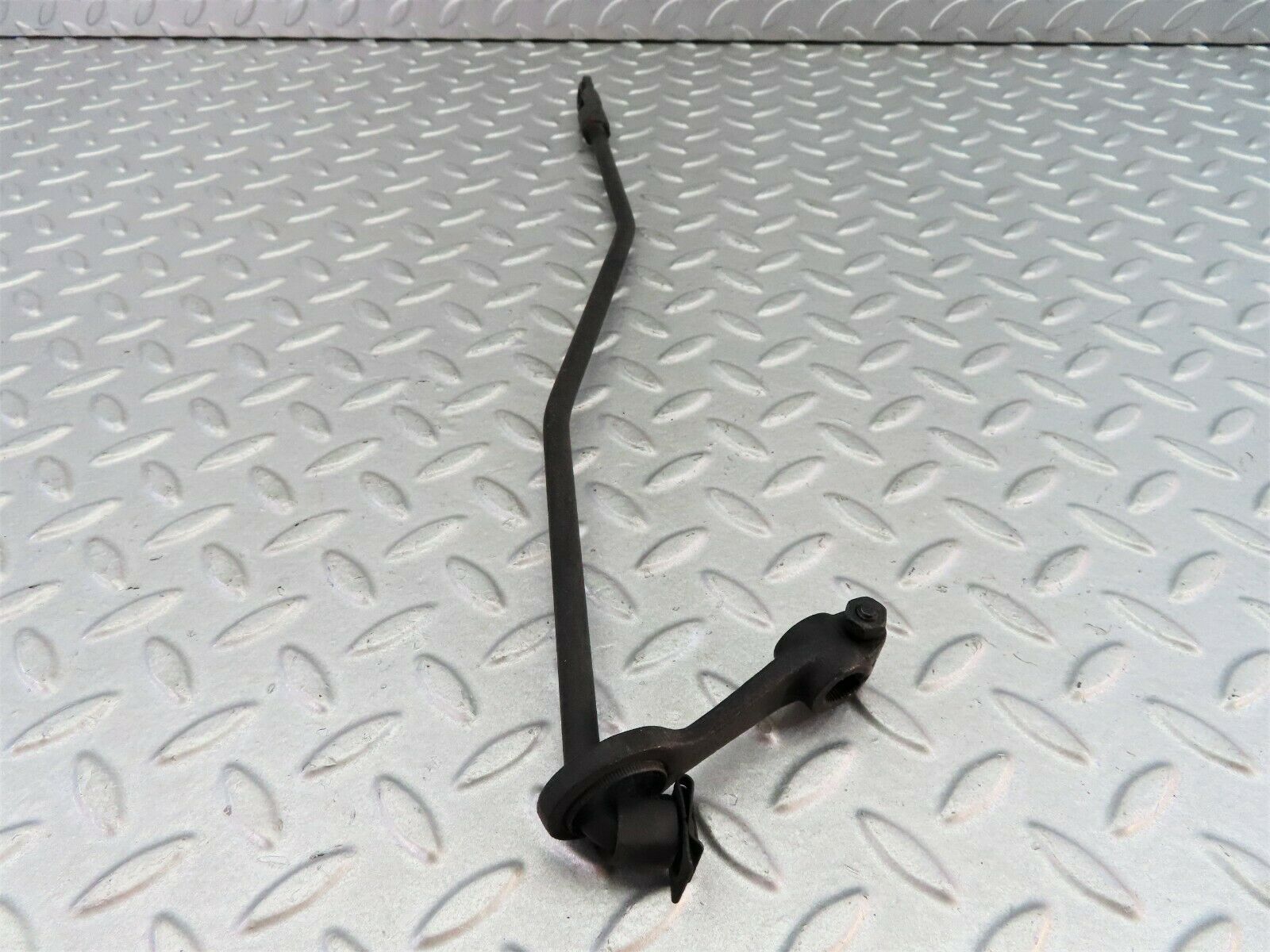 7999 Mercedes-Benz W115 220D Manual Gear Shift Linkage 1-2